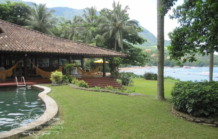 Casa costeira na praia do curral