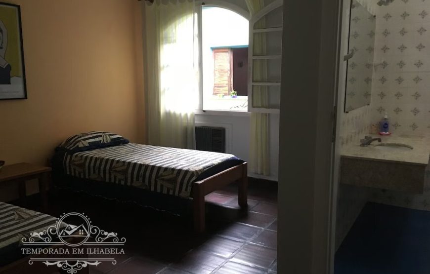 Casa com 10 suites – proxima da Vila (centro)  – Praias de Santa Teresa