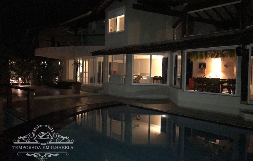 Espaçosa e confortável casa em Ilhabela com deslumbrante vista p/ o mar – Ponta da Sela