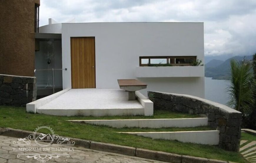 Ilhabela – Vista Espetacular  – Casa com piscina ,churrasqueira e ofurô